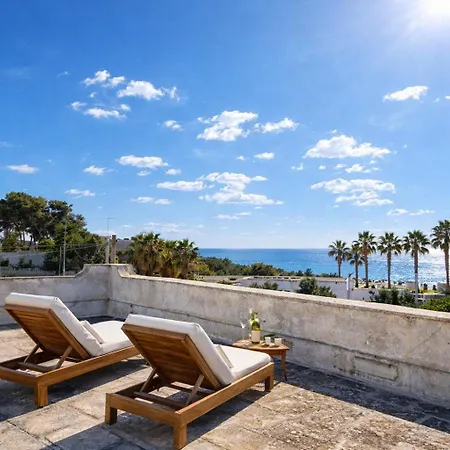 Mediterranean Escape, A Due Passi Dal Mare