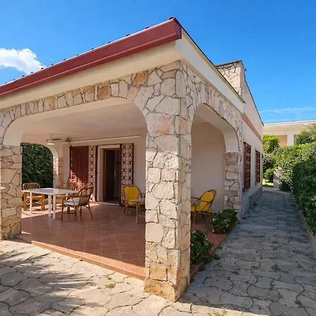 Villa Mediterranean Escape, A Due Passi Dal Mare Pulsano